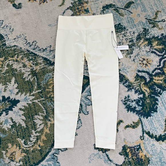 WeWoreWhat Cream Leggings - Picture 2 of 5